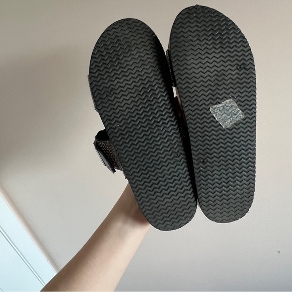 Size 8 Black Rhinestone Sandals – Glamorous & Comfortable Summer Footwear - Picture 3 of 6